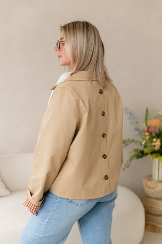 Iconic Short Trench