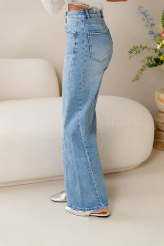 Twist Wide Jeans