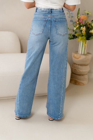 Twist Wide Jeans