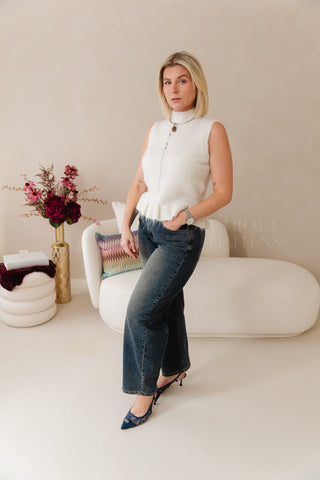 Peplum Pull Ecru