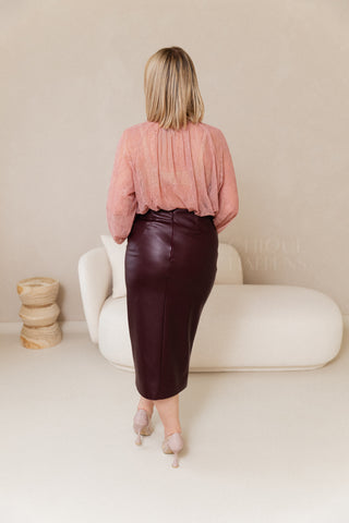 The Essence Of Style Skirt