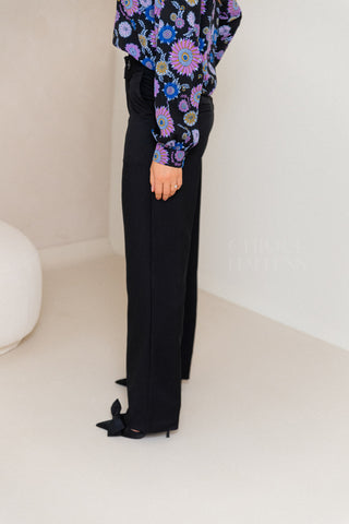 Chique Silhouette Trousers