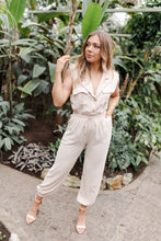 Afbeelding in Gallery-weergave laden, Ecru Safari Jumpsuit
