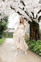 Afbeelding in Gallery-weergave laden, Golden Leaves Dress Pink
