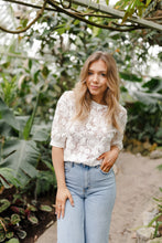 Afbeelding in Gallery-weergave laden, Summer Roses Blouse
